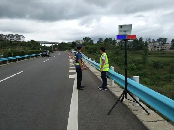 浙江高速公路钢护栏