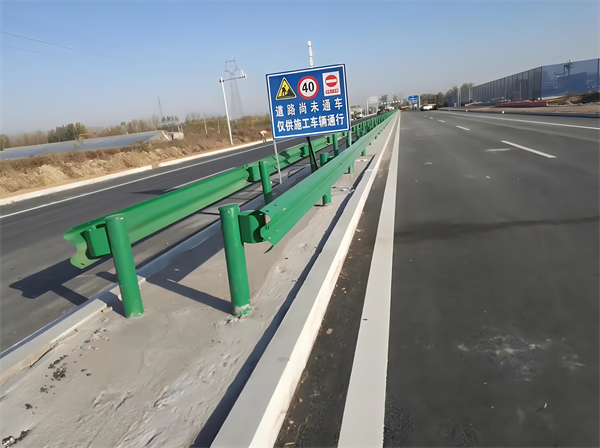 浙江公路护栏守护安全横跨多个行业的应用